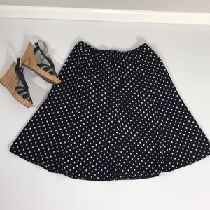 Classic polka dot skirt with elastic waistband Sz 14